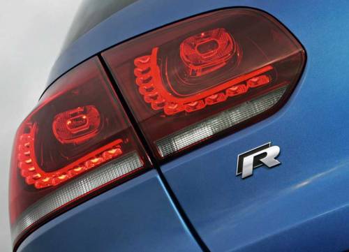 &laquo;������������&raquo; ����� R ������ ����������