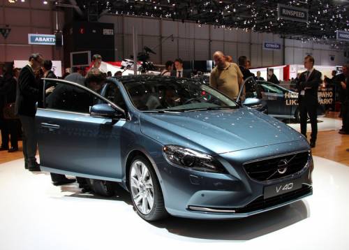 Volvo V40 