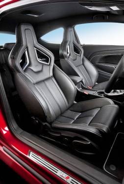 Opel ��������� � �������� "�����������" �������� Astra OPC