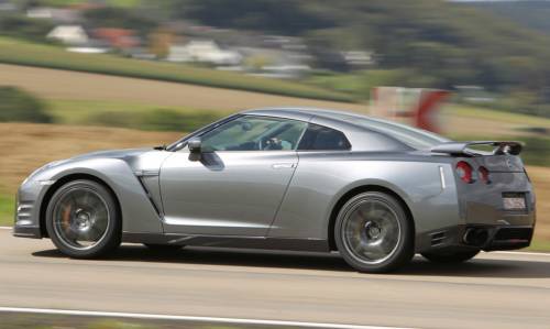 Nissan GT-R 
