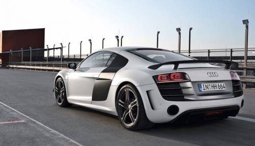 ��������� ��������� Audi R8 ������� ����������� V8 � V10