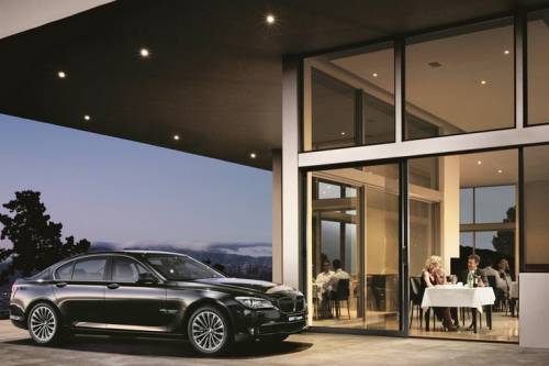 BMW 7-� ����� Individual Pure Black