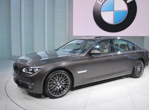 BMW 7- 